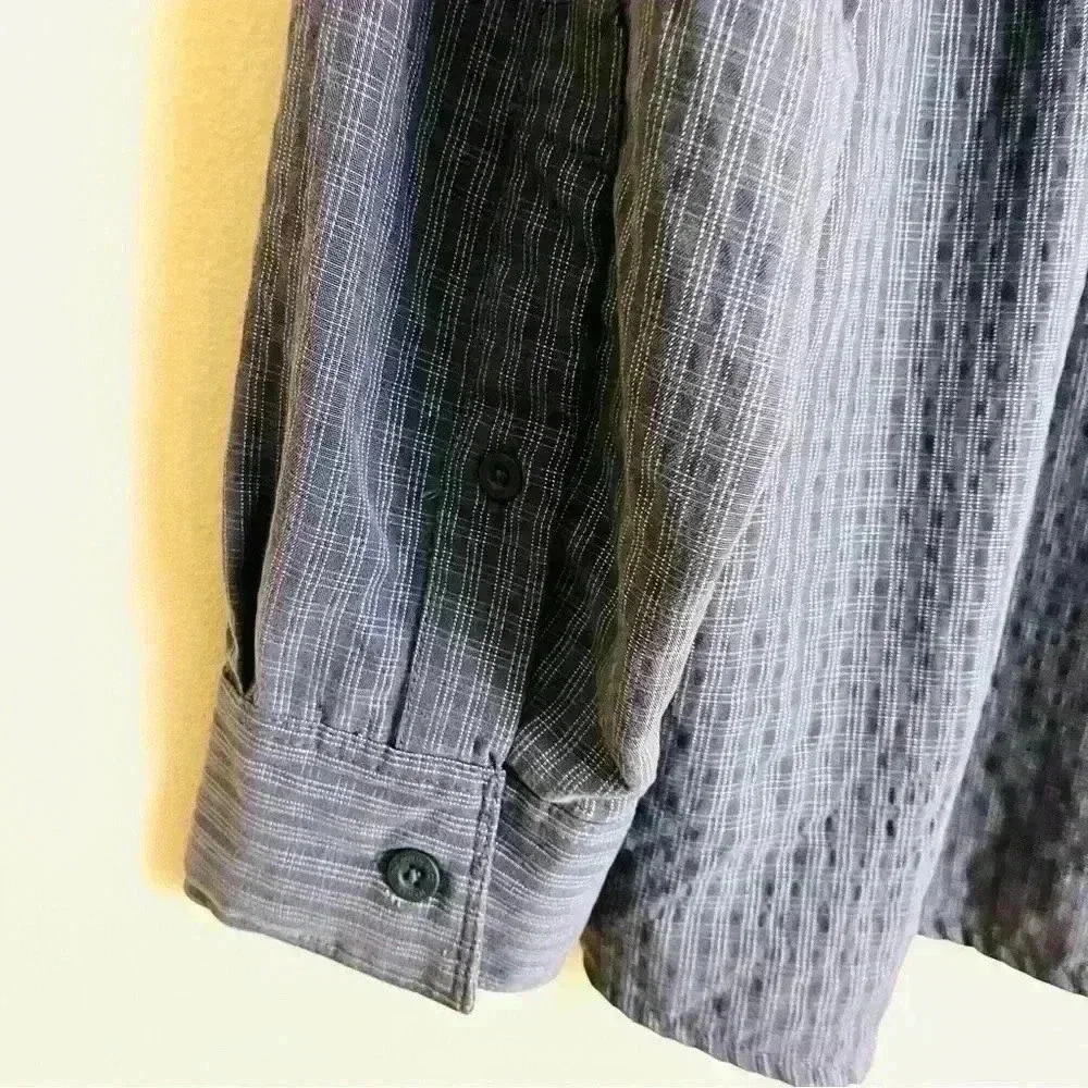 The North Face Gray‎ Plaid Outdoor Fishing Hiking Zip Pocket Button Shirt Size L